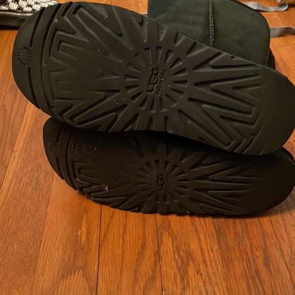 UGG®Women's K Classic Tall Black boots - Picture 4 of 7